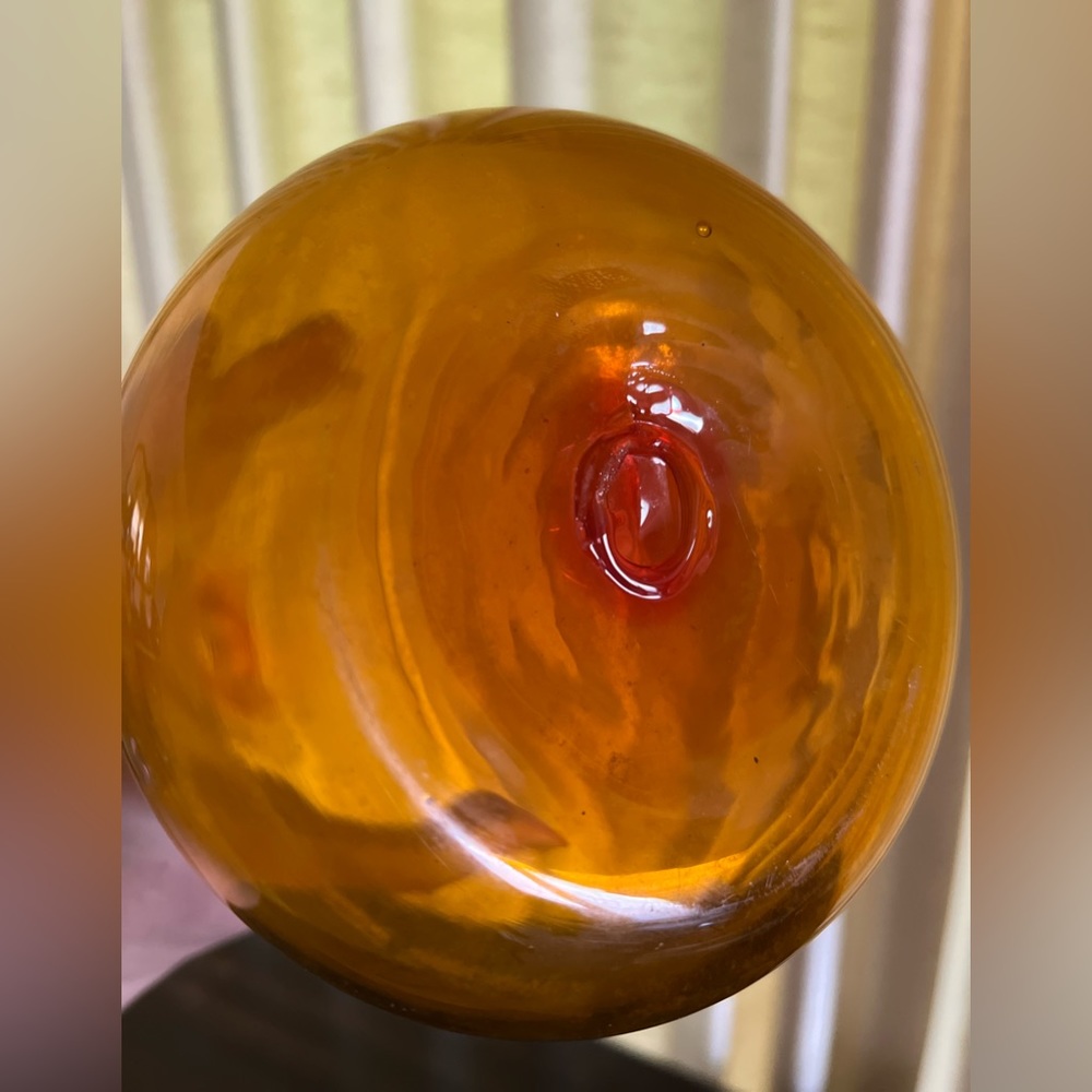 Vintage ombré amber & amethyst decanter / vase - Picture 2 of 4
